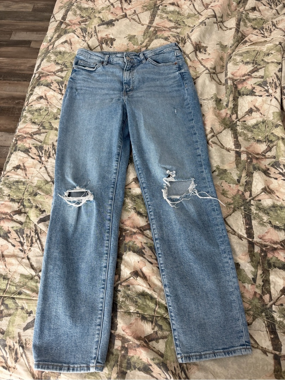 Old Navy Light Blue Straight Leg Ripped Jeans